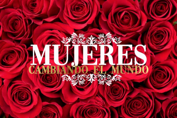 Roses with the phrase ‘Mujeres Cambiando el Mundo’. Roses with the phrase 'Mujeres Cambiando el Mundo'.